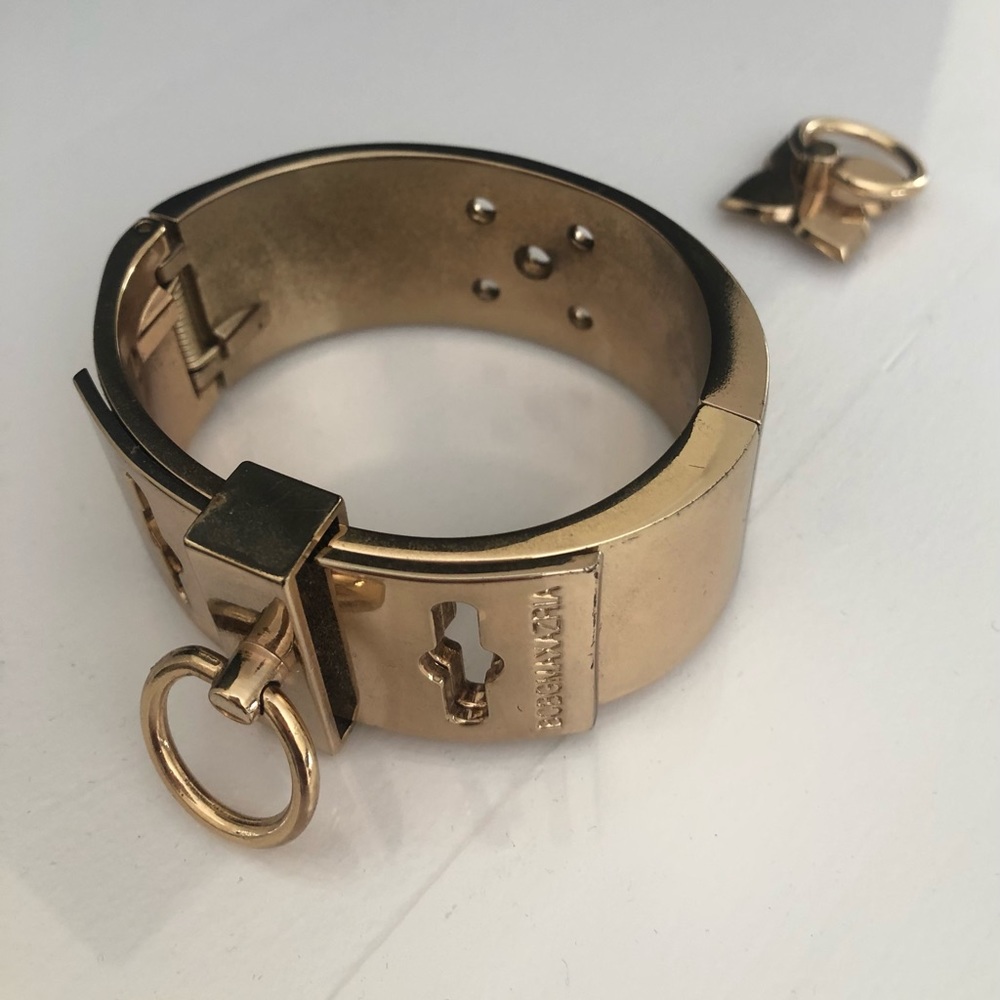 BCBGMaxazria metal toggle cuff
